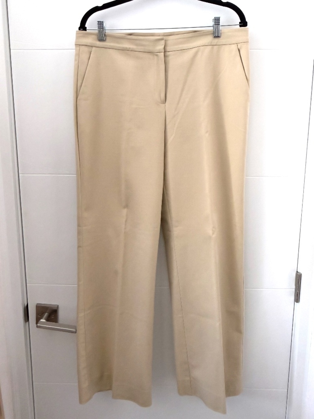 St. John Beige Camel High Rise Wide Leg Trousers Gold Logo Slacks Pants 10